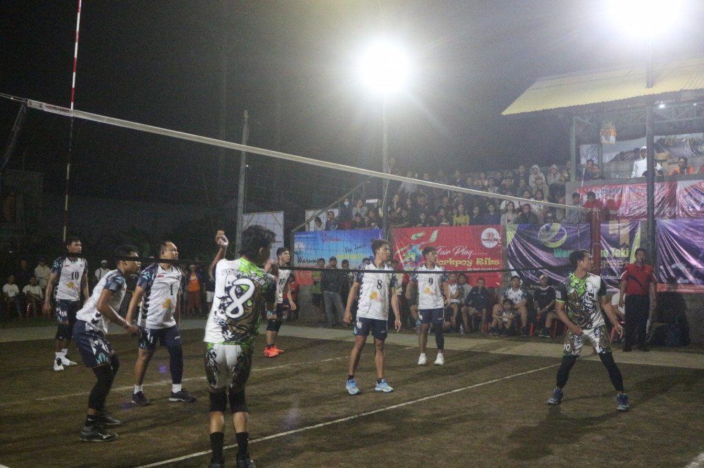 Tim Bola Voli Banjar Tuka Masuk Delapan Besar di PorseniDes Dalung 2023